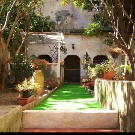 Villa Sofia E Sveva Con Giardino Nápoles Exterior foto